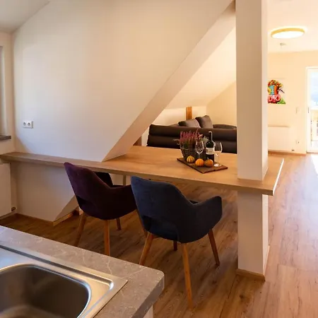 Konukevi Gaestehaus Schwaiger 3*